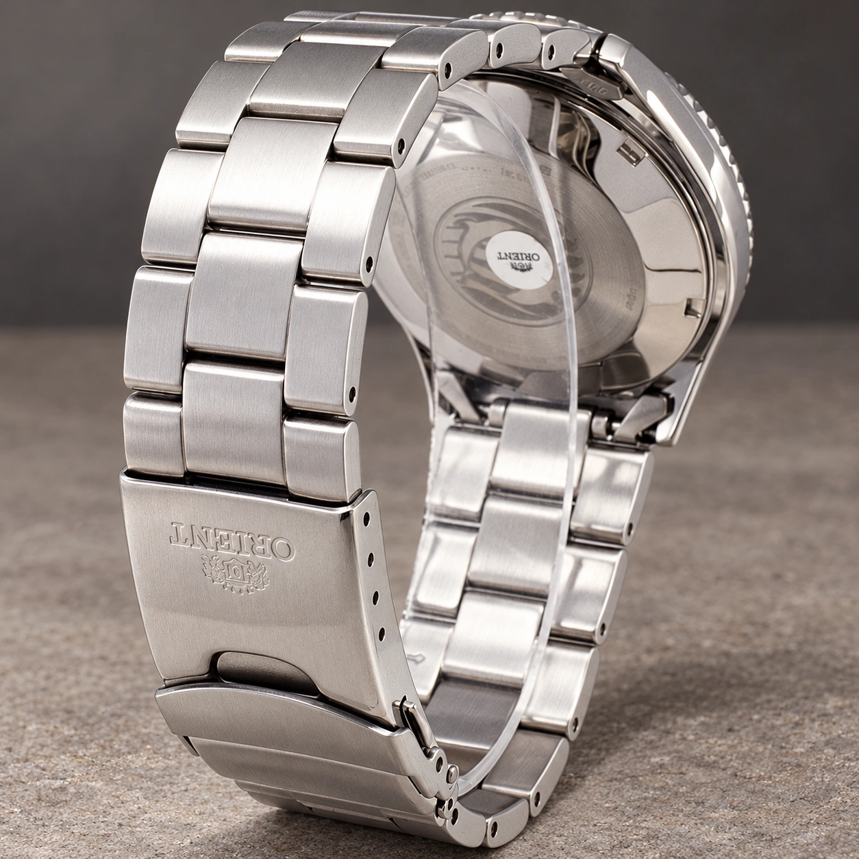 Orient RA-AA0002L19B case and band detail